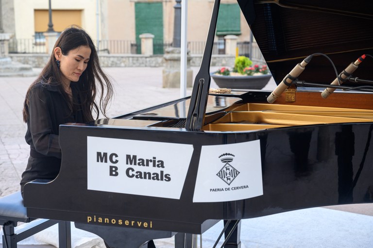 Un concert brillant de la pianista Yukiko Akagi va culminar una nova edició del “Maria Canals porta cua” a Cervera