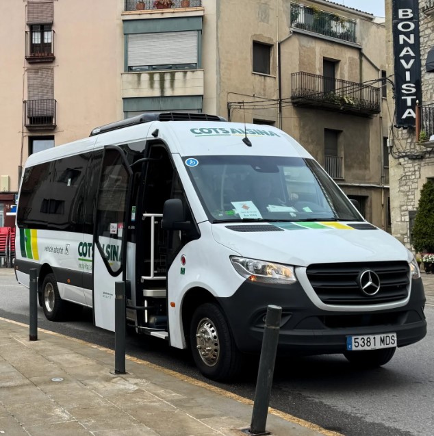 Inauguration du service de transports publics urbains à Cervera