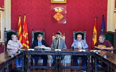 L’expresident del Parlament Europeu Enrique Barón visita Cervera