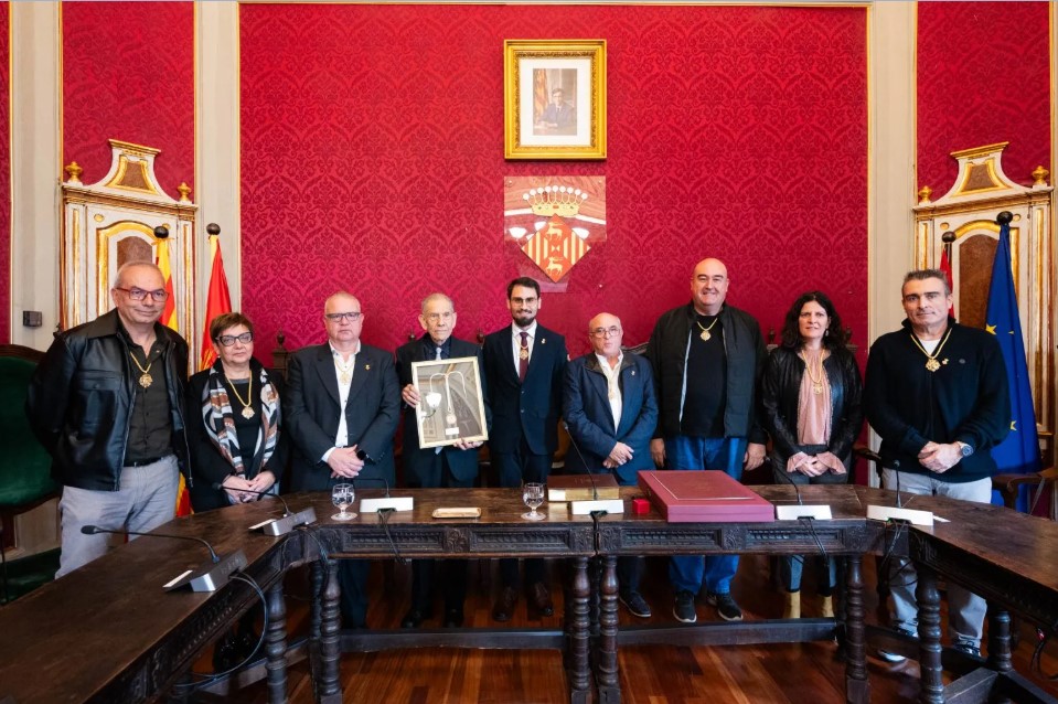 La Paeria de Cervera lliura la Medalla de la Ciutat a Armand Forcat i Morros