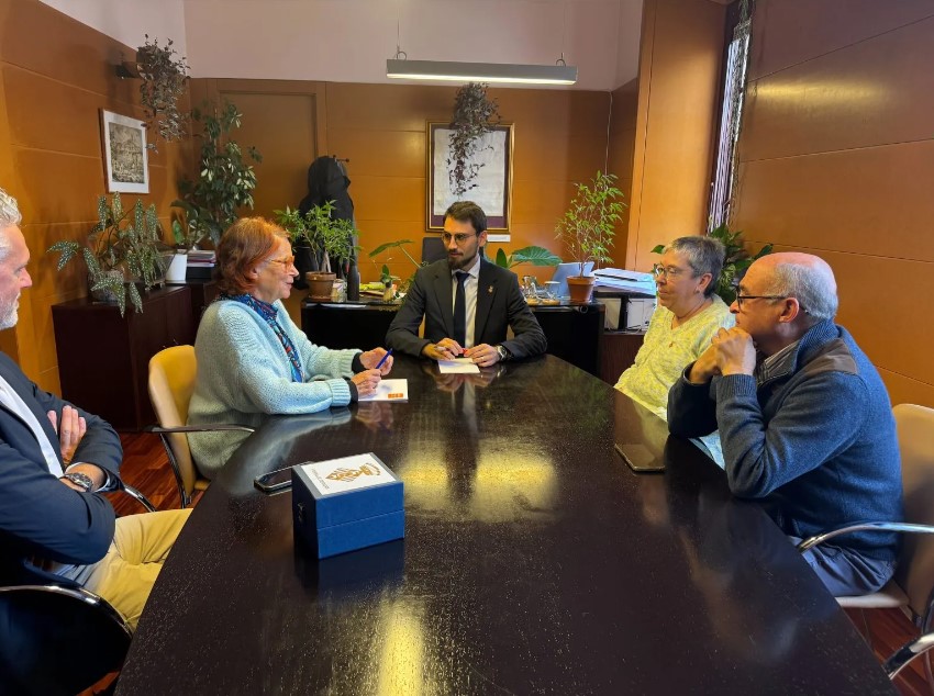 La Paeria de Cervera rep la visita institucional de la síndica de greuges